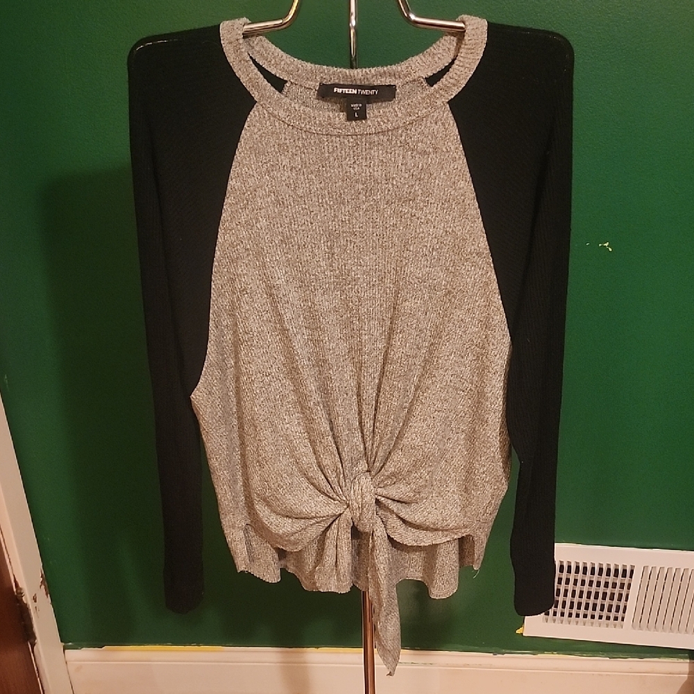 Fifteen Twenty Black and Gray Long Sleeve Top - Large